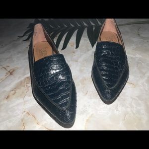NWOT Franco Sarto Blue Gator Loafers